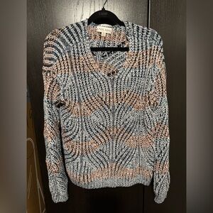 Multicolor vneck sweater
